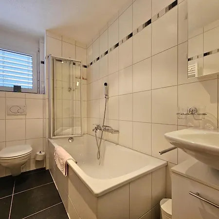 Appartement Felskinn 2. Og *