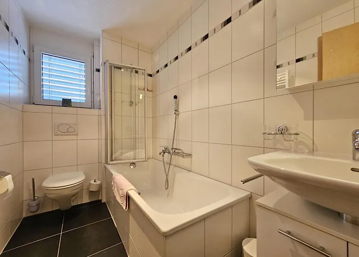 Daire Felskinn 2. Og *